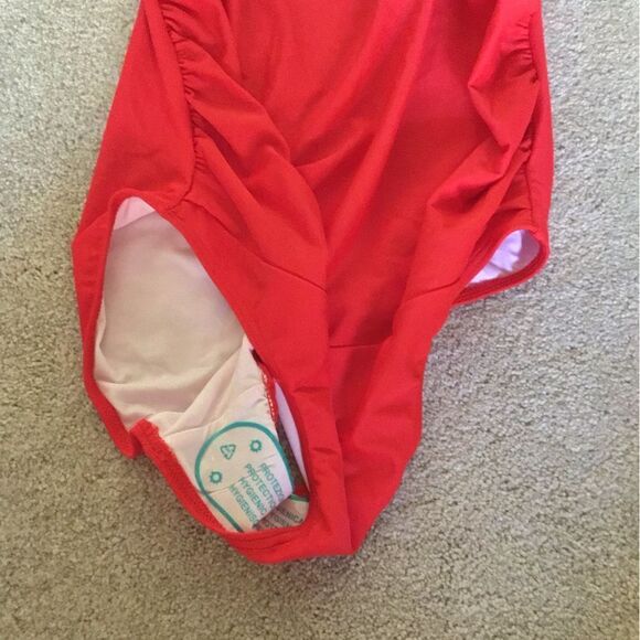 NWT Summer Mae Maternity Red One-Shoulder Swimsuit - Picture 5 of 8